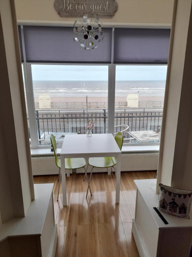 블랙풀 The Coast B&B 외부 사진